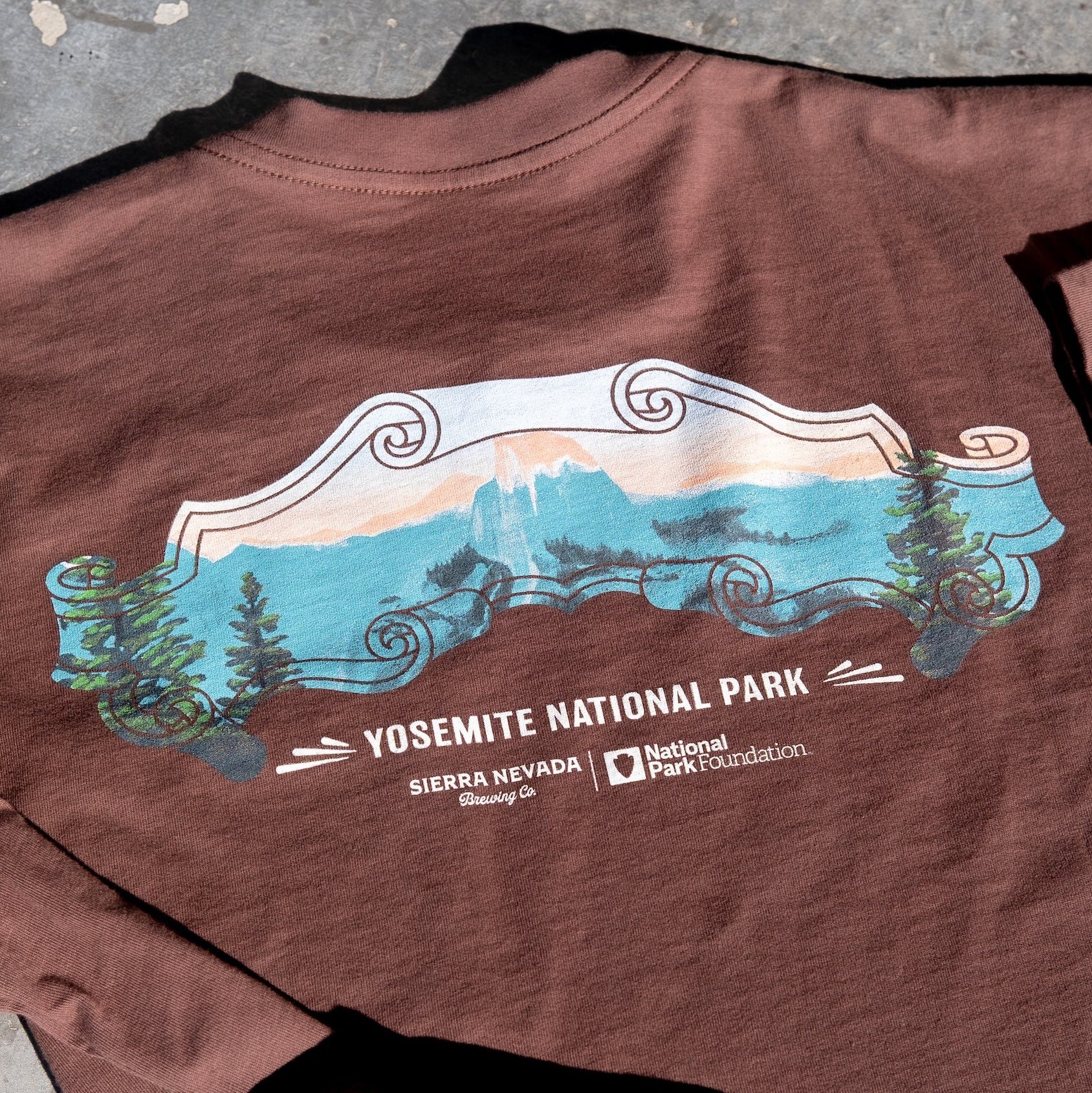 Sierra Nevada x National Park Foundation Yosemite National Park Pocket T-Shirt